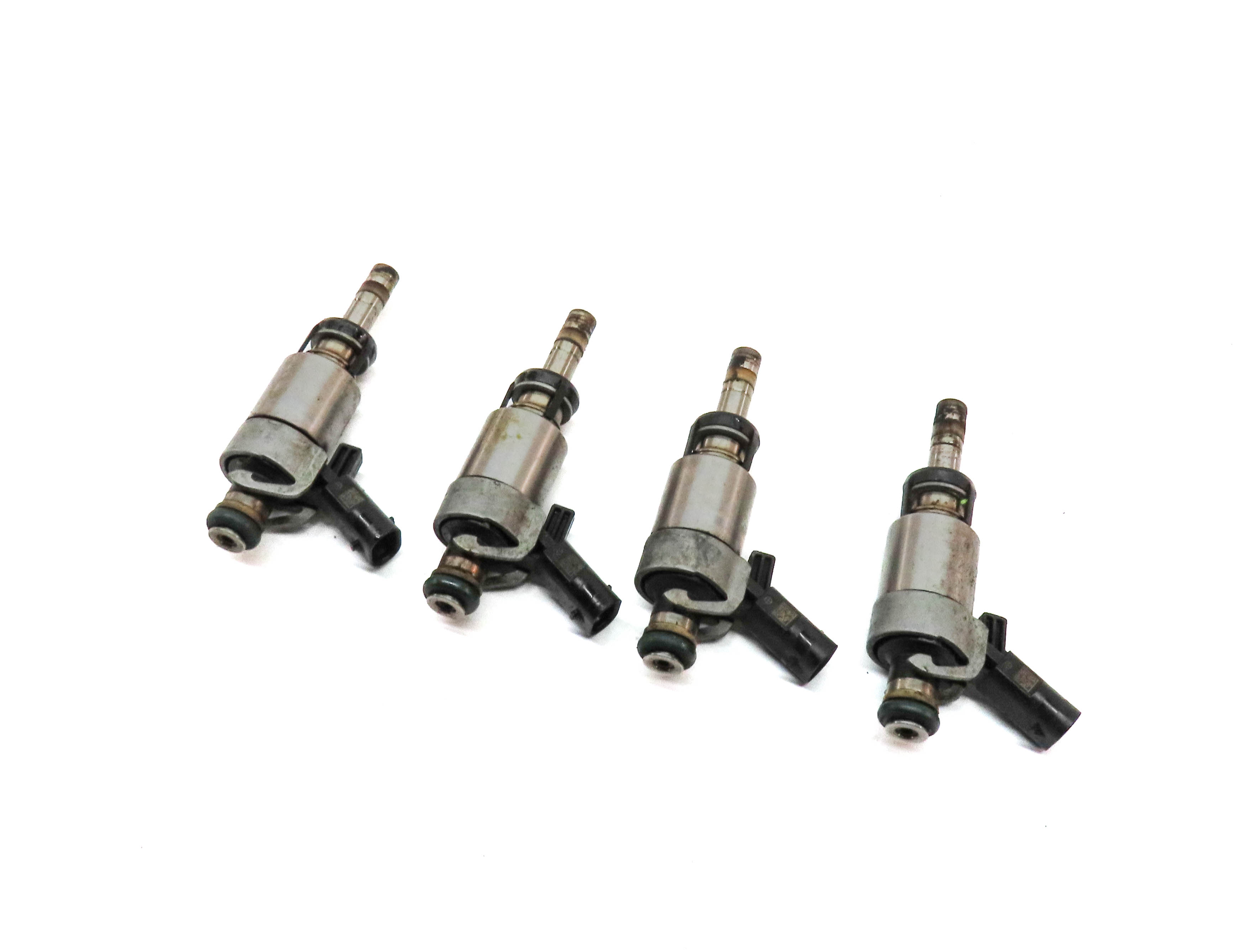 08-17 AUDI A3 A4 A5 A6 Q5 TT (8P B8 8K 8T 8R MK2 C7) 2.0L FSI FUEL INJECTOR SET4 — exact item pictured